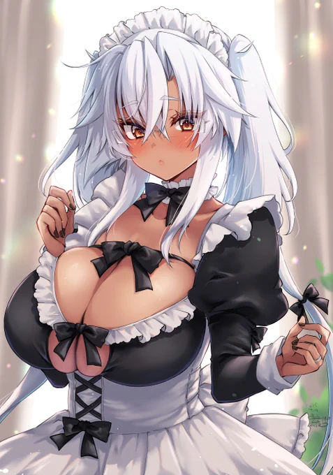 武蔵しゃん新しいメイド服着ようね～( ˘ω˘ )