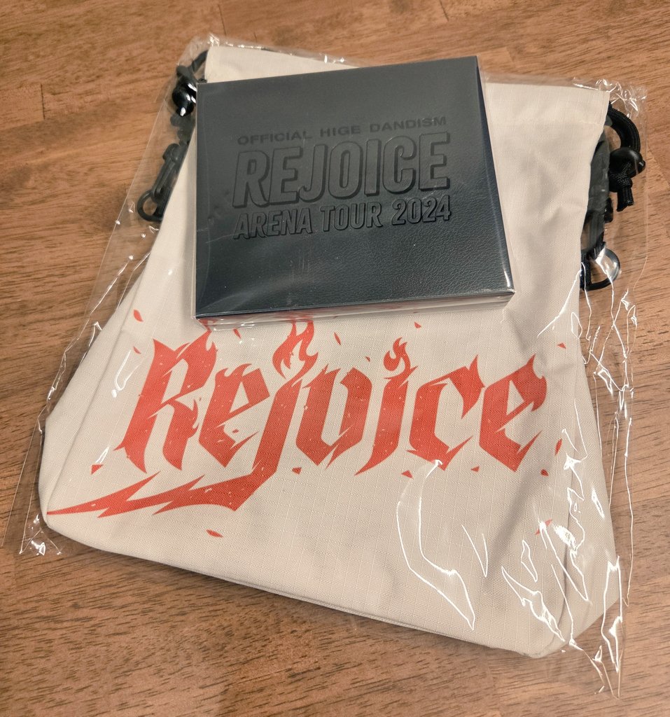 higehigesuki's tweet image. わーい！🙌フラゲ！

マルチショルダーバッグ
可愛いー
#Official髭男dism
#Rejoice