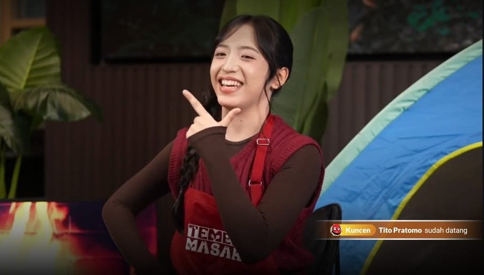 daisyne_ofc's tweet photo. Terima kasih banyak untuk live Temen Masak hari ini @Daisy_JKT48 🌼🩷
Terima kasih juga untuk tomodeci yang sudah menyaksikan 🩷
#TeamChoco https://t.co/LeTlcHGgLj