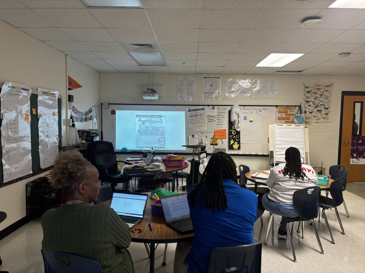 Miss_GeeWiz tweet media