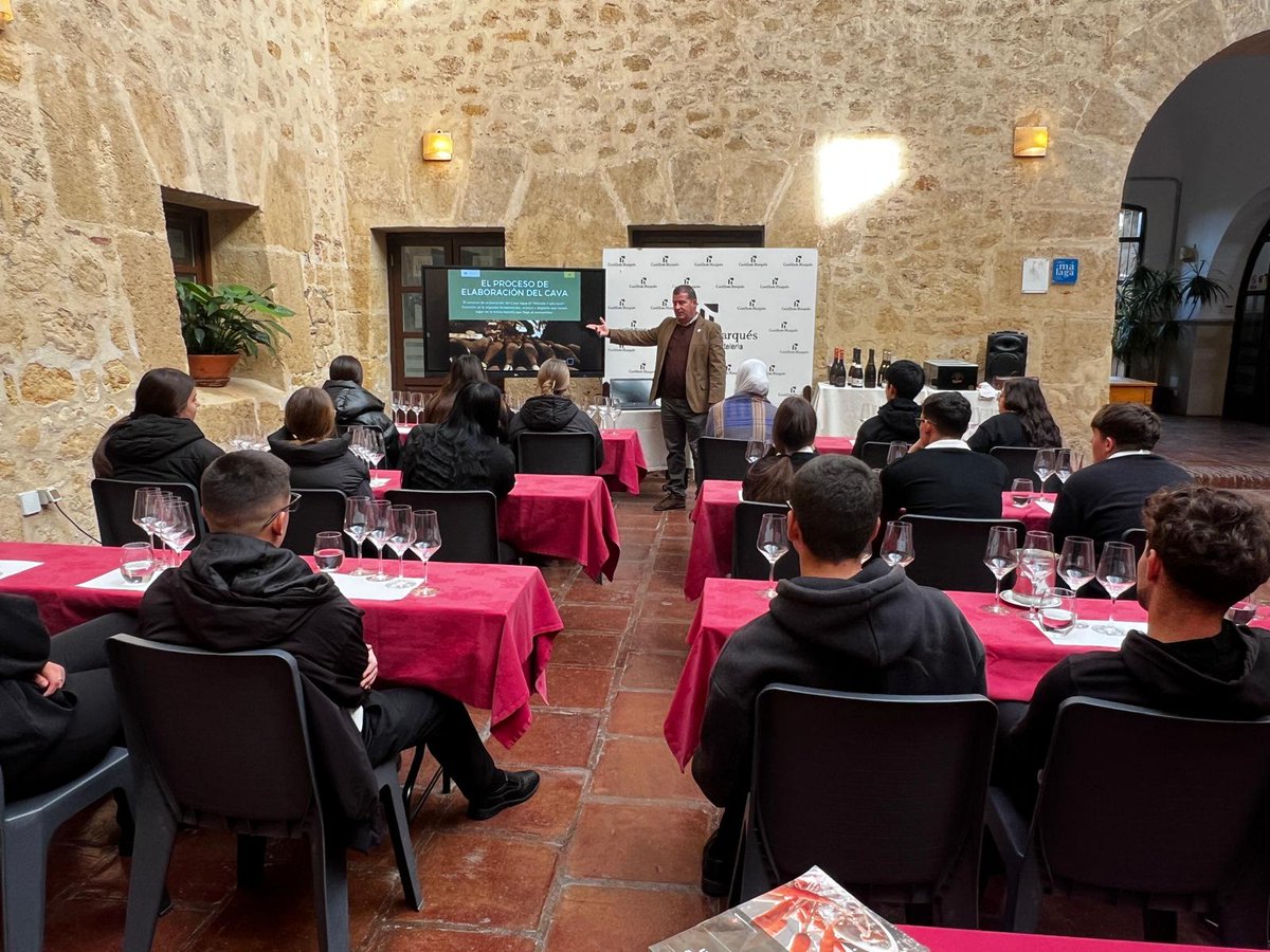 Juanjo Sumiller tweet media