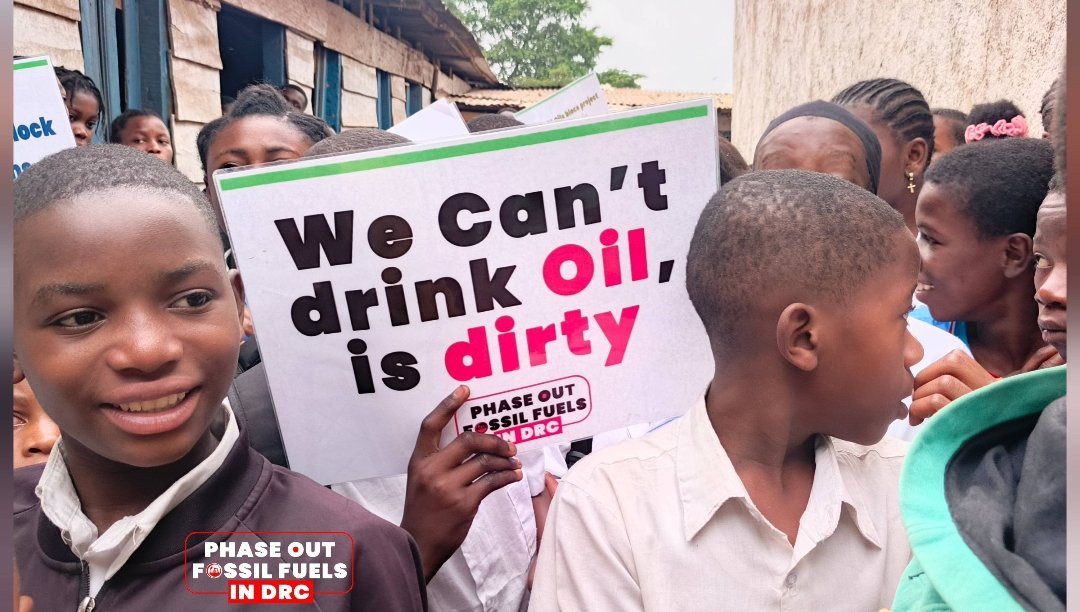 ClimateClockDRC's tweet photo. #PhaseOutFossilFuelsinDRC: A #Stopeacop campaign meeting in #Bukavu. Empowering local community, students and markets againt  #55oilsblocs project by shifting  from fossil fuel to renewable energy. 
@350Africa @stopEACOP @DontGasAfrica @AfrikaVukaNet @bigshiftglobal @can_africa https://t.co/rRKqGMo3VT