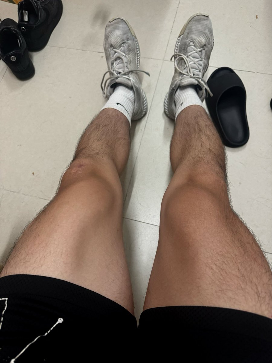 出门打球 假装一下体育生 #肌肉 #篮球 #体育生