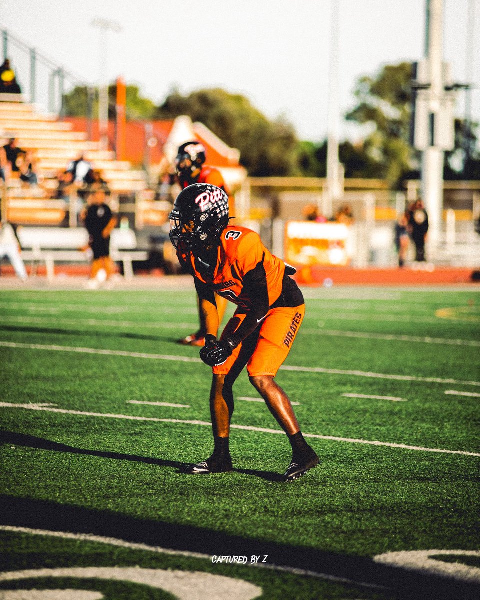 thatsGPjr3's tweet image. Junior full season highlight tape!
Db/Wr 
@PittHSFootball @CRamirez_PittHC @GregBiggins @BrandonHuffman @morisuesue 

hudl.com/v/2TLkEp