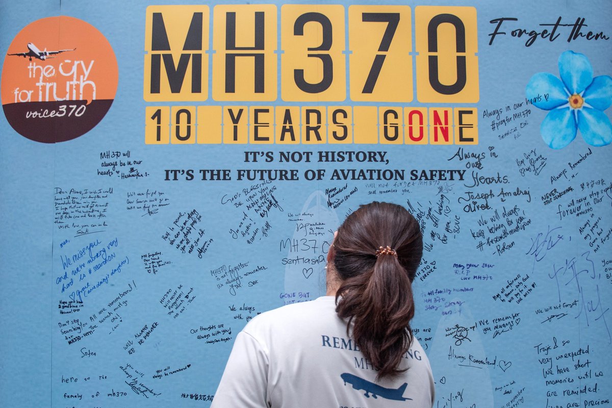 ChinaDaily's tweet image. A court in #Beijing delivered the first-instance judgment on Monday on the compensation claims lawsuits filed by some families of the missing passengers of Malaysia Airlines Flight #MH370 — awarding eight families 2.9 million yuan ($409,813) each in damages.