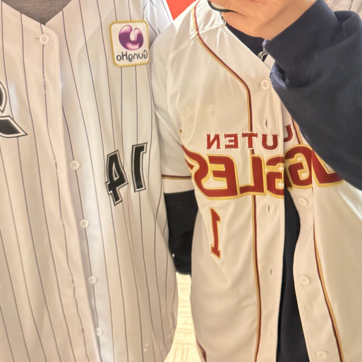 kshr64's tweet image. ウルトラ連番できて楽しかった😽😽
来年は京セラで連番お願いします🤝🏻💞