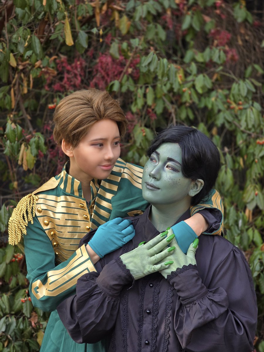 키스로 힘껏 날 안아줘 
지금 이 순간을 믿을 수 있게 

상상 못했어 꿈에서도 
이렇게 나를 바라보는 너

#Wicked