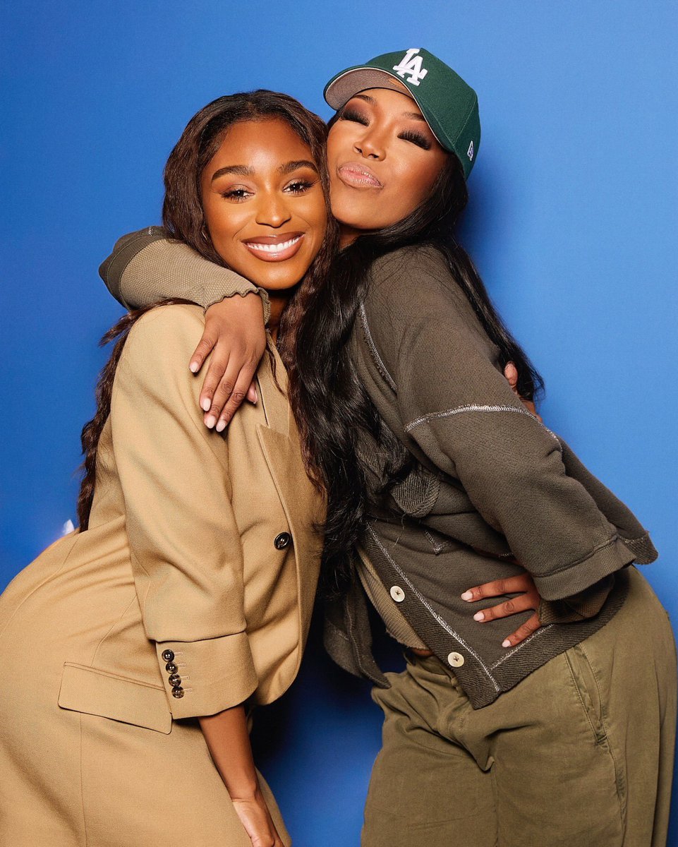 Brandy and Mani 🩵

#THEBOYISMINETOUR