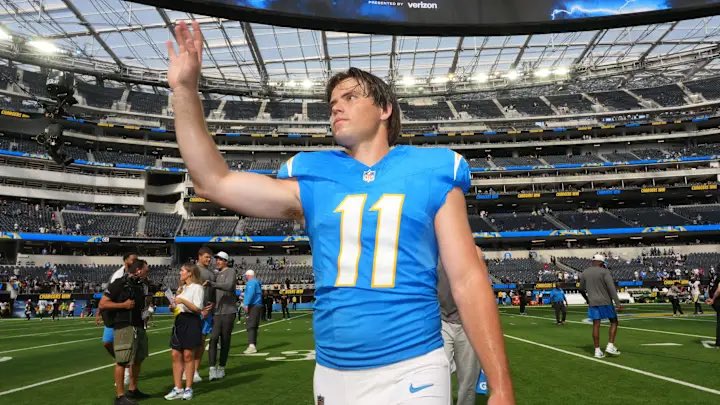 TheDirector_YT's tweet image. BEST KICKER IN CHARGERS HISTORY

MOST ACCURATE KICKER IN NFL HISTORY

#ProBowlVote + Cameron Dicker

🐐⚡️🐐⚡️🐐⚡️🐐⚡️🐐⚡️🐐⚡️🐐