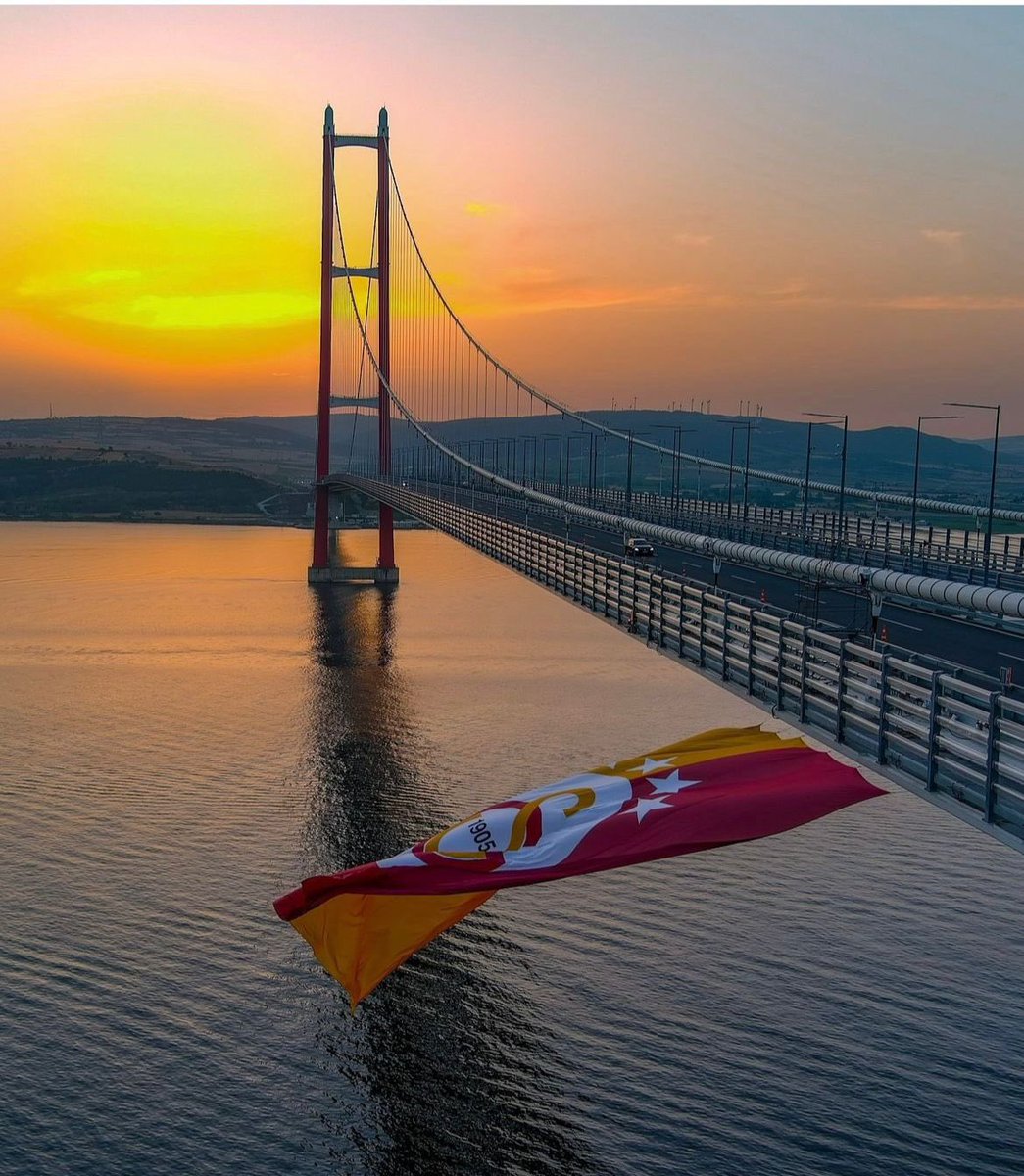 Ne kadar Galatasaraylı varsa hepsine kocaman Günaydin
Rt yapın lütfen herkes görsün