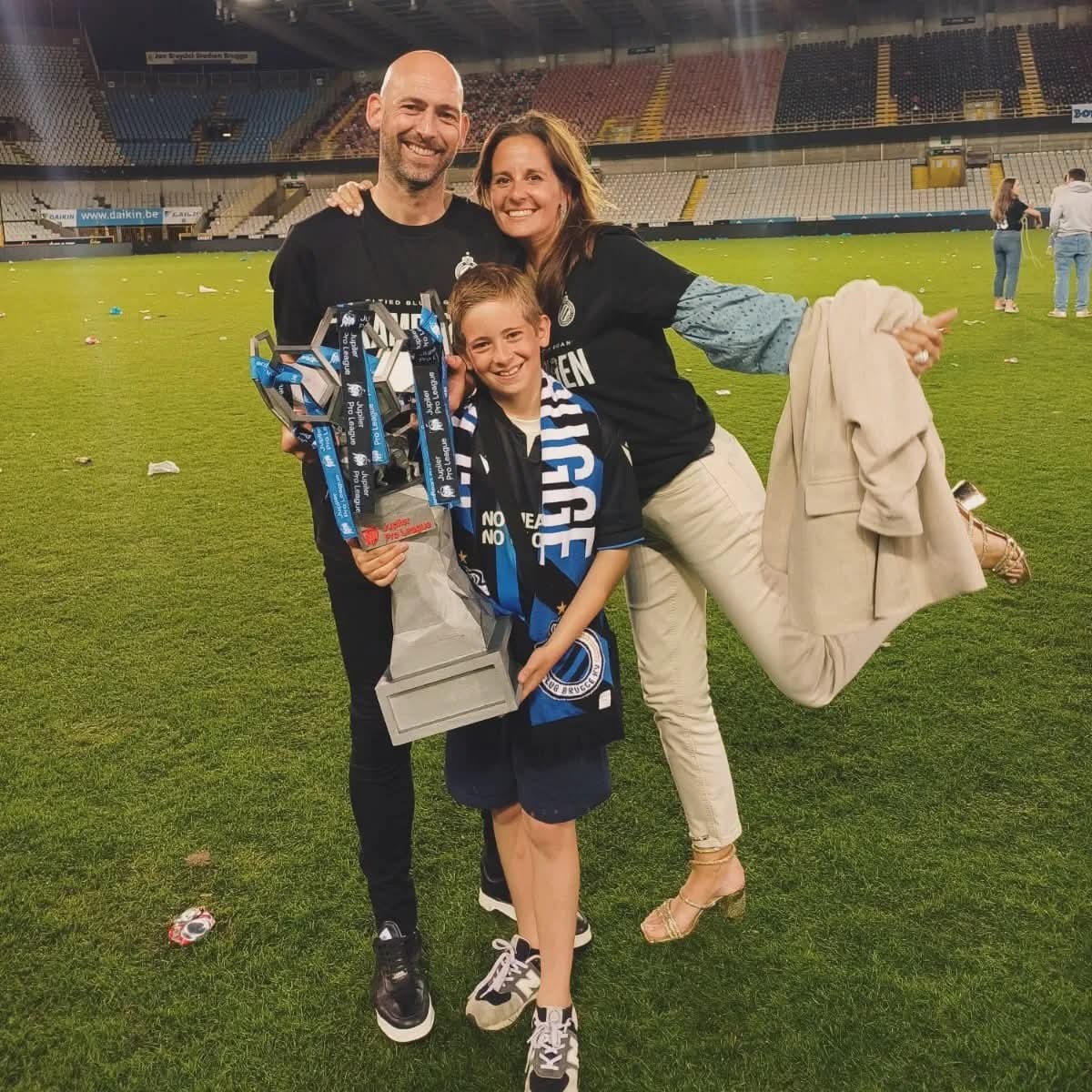 Fútbol marroquí: abril 2013, image size:1200x1200