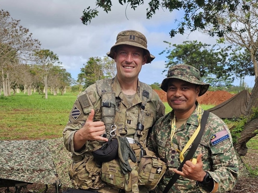 Forty Malaysian Army soldiers trained alongside the U.S. Army’s 25th Infantry Division recently and took part in Joint Pacific Multinational Readiness Center (JPMRC) rotation 26-01. Their training enhanced interoperability between the two militaries and builds relationships vital