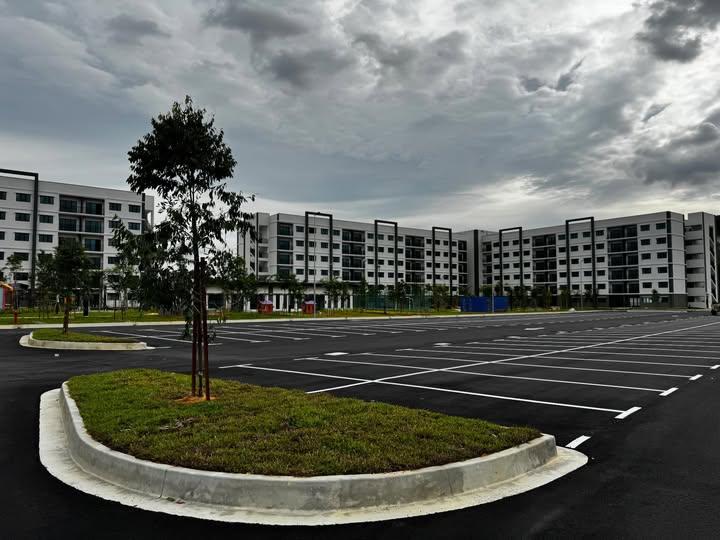 alifagus_'s tweet photo. Low Rise Condo @ Desa Pinggiran Putra. 

Rizab Melayu
Dapat kunci estimate Q1 2026
2 Blok, 310 unit dan 6 lift
Blok B fully sold
Blok A limited unit

Free 2 parking + Semi Furnish

Harga dari RM360K. 

Book appt  dan guna code #MYRALIF untuk claim RM100 Tngo Reload https://t.co/l0IMfPWdyI