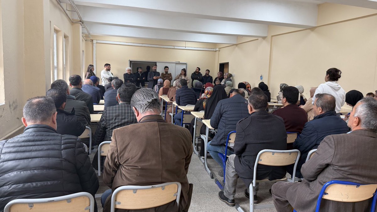 KilicarslanFenL's tweet photo. Okulumuzda 9. Sınıf ve 10. Sınıf öğrencilerine yönelik veli toplantısı gerçekleştirildi. @SilvanMEM @NureddinELK2 https://t.co/Gzt2WnxbQP