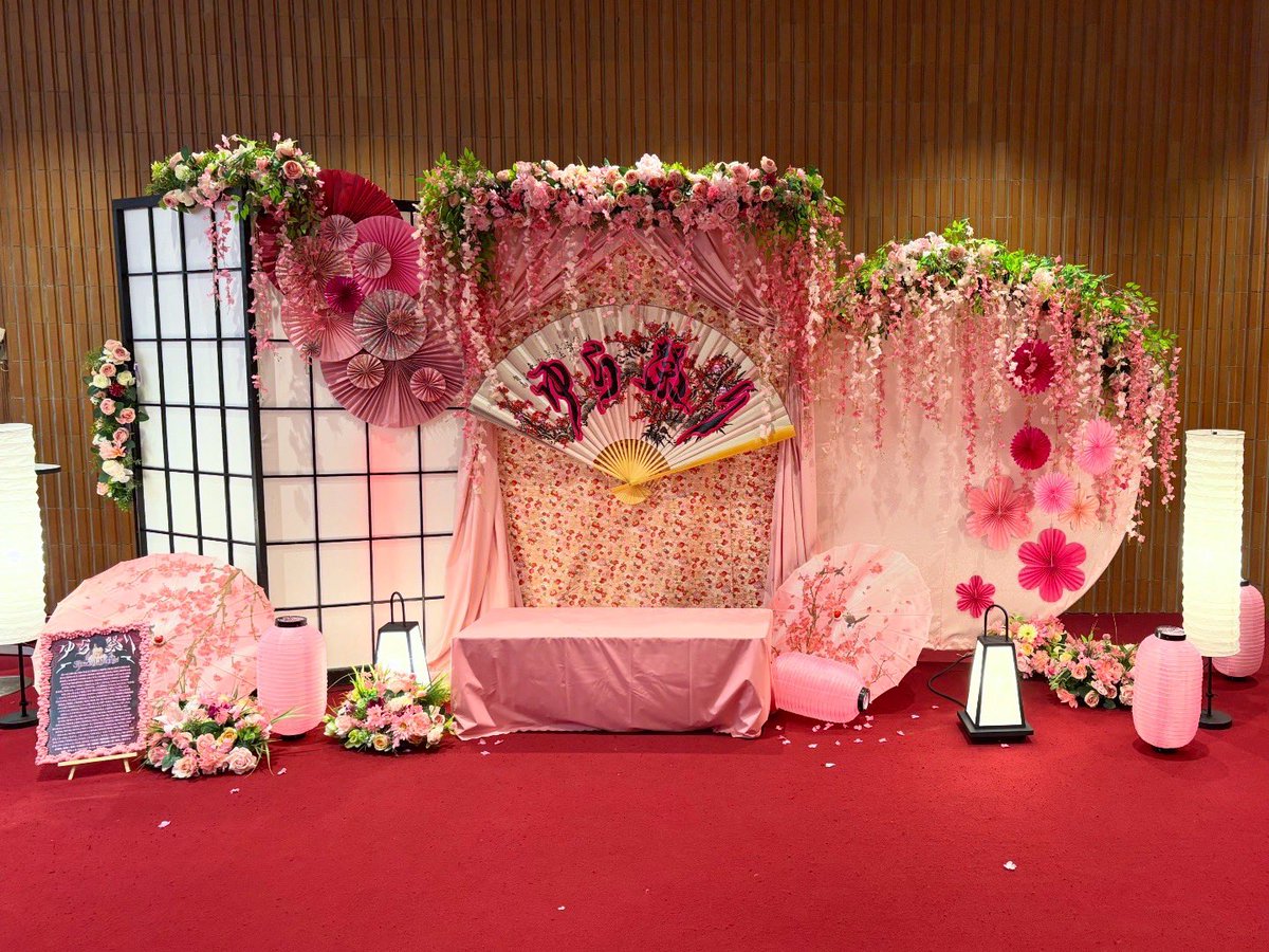 ゆら生誕祭『ゆら祭り』 にてフォトブースを制作させて頂きました🌸
⁡
お祭り×ピンクのイメージで和風ながらアイドルらしいフォトブースにさせて頂きました🌸🏮
⁡
#ゆら祭り #ゆら生誕祭 
#フォトブース