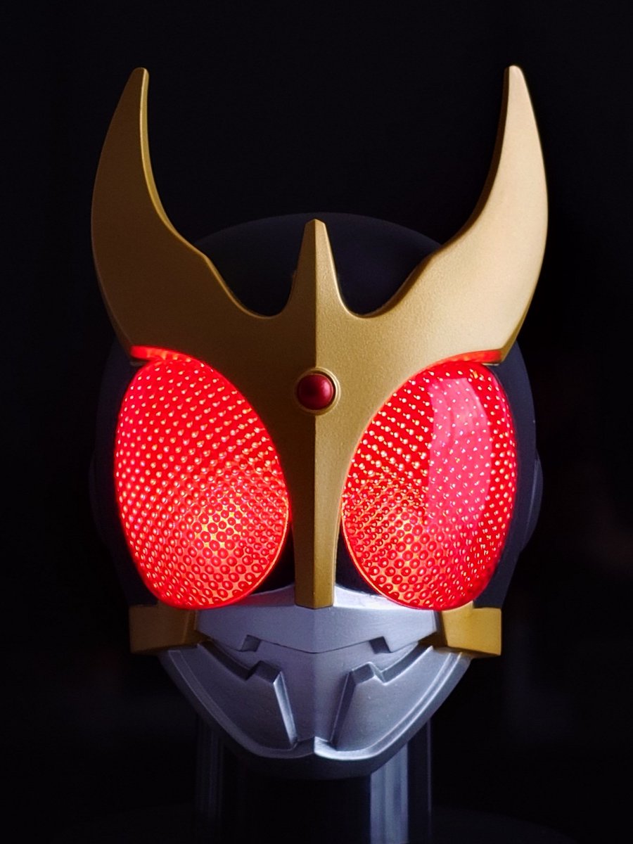 仮面ライダークウガ BIGサイズソフビ マスクディスプレイ-クウガ-」 前