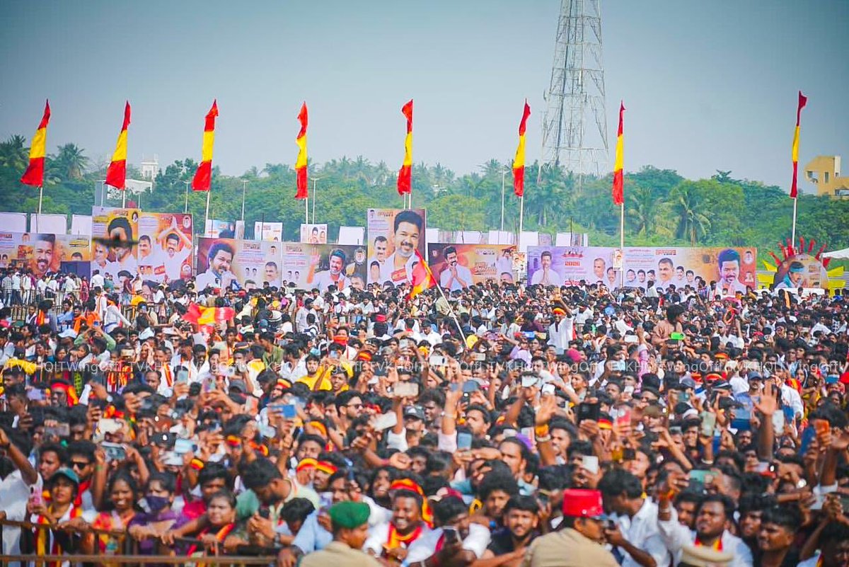 arunraajkg's tweet photo. புதுச்சேரி மக்களுக்கு ஒரு புதிய நம்பிக்கை...

பாரதியாரின் உறுதி, பாவேந்தரின் எழுச்சி, அரவிந்தரின் அமைதி

நம் தலைவரின் வடிவில்...

@TVKVijayHQ | @TVKPartyHQ | @TVKHQITWingOffl | @BussyAnand |

#TVK | #Vijay  | #TVKVijay | #Puducherry | #தமிழகவெற்றிக்கழகம் | https://t.co/BAHqBDxzrR