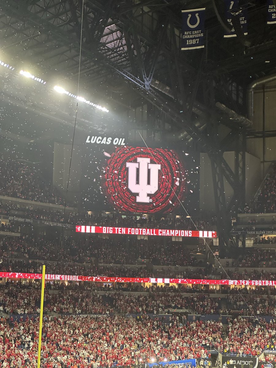 Switching Leads Photography tweet media