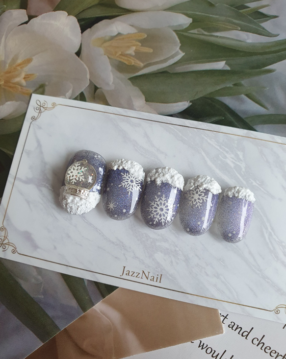 스노우볼 네일
blog.naver.com/jazznail/22367…
날이 추워지면 자연스레 겨울네일 보게 됩니다.