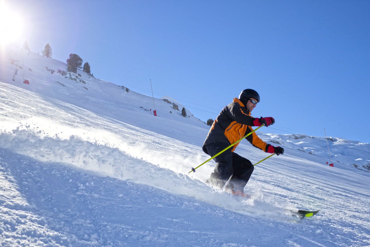 Spain offers seven snow getaways suitable for everyone: from the Sierra Nevada mountains to Baqueira-Beret and Manzaneda to Valdesquí ❄️ Delightful resorts in which to savor skiing, nature, and family moments at every turn

🎯 Promote Spain’s reputation as a comprehensive