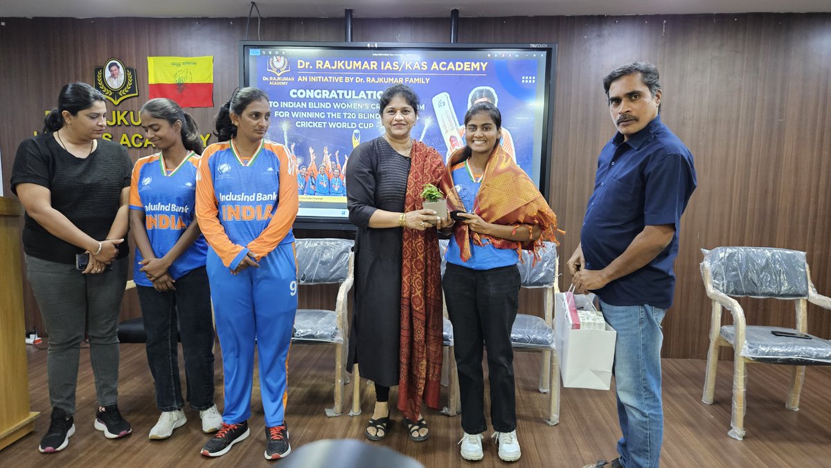 DrRajAcademy's tweet photo. A proud moment for Dr. Rajkumar IAS/KAS Academy as we felicitate the champions of the T20 Blind Women's Cricket World Cup 2025.  

#WorldCup2025 #BlindWomensCricket #IndianCricket #WomenInSports #DeepikaTC #DrRajkumarAcademy #Karnataka #InspiringWomen #CABI #Samarthanam https://t.co/3CTICKPz4Q