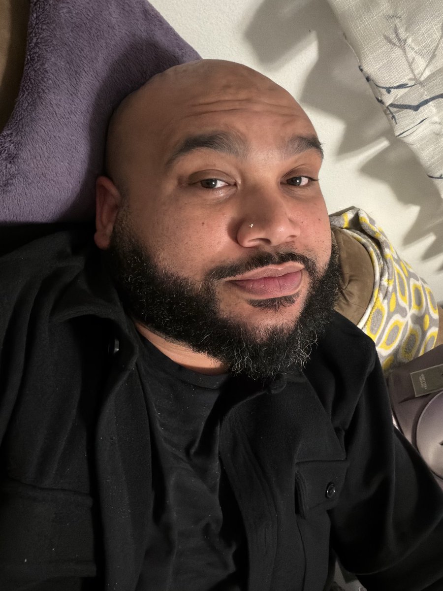 Daniel M tweet media