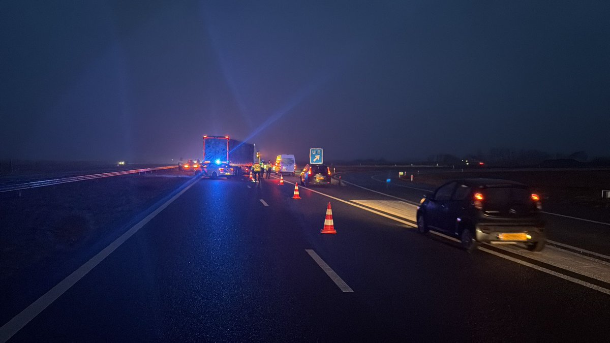 Ongeval met vrachtwagen op A7 bij Beetsterzwaag