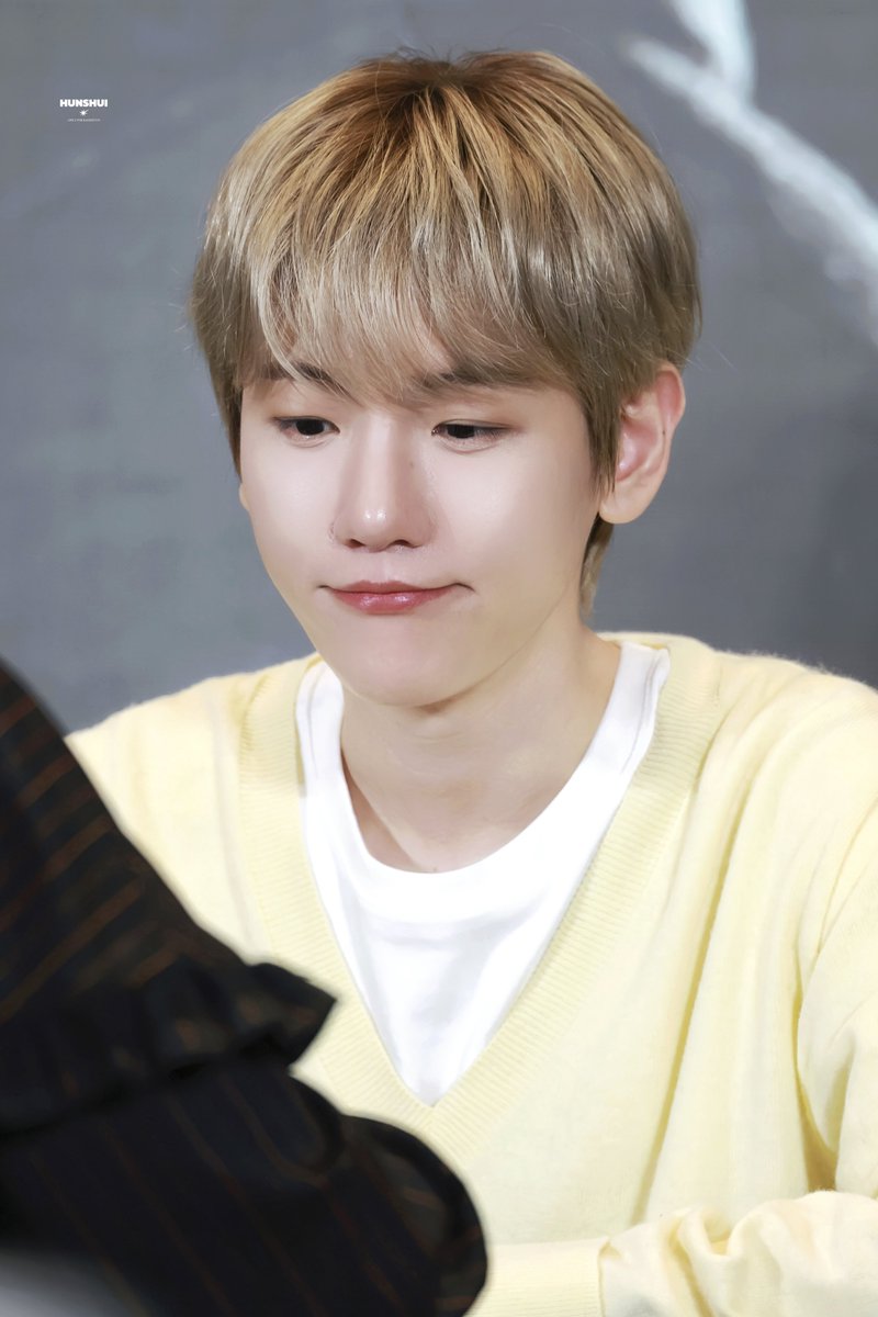 HUNSHUI_0506's tweet photo. 20251129  SHANGHAI YIZHIYU

#백현 #백현이 #BAEKHYUN #ベッキョン
@B_hundred_Hyun @BAEKHYUN_INB10 https://t.co/3Abw9v3EKF