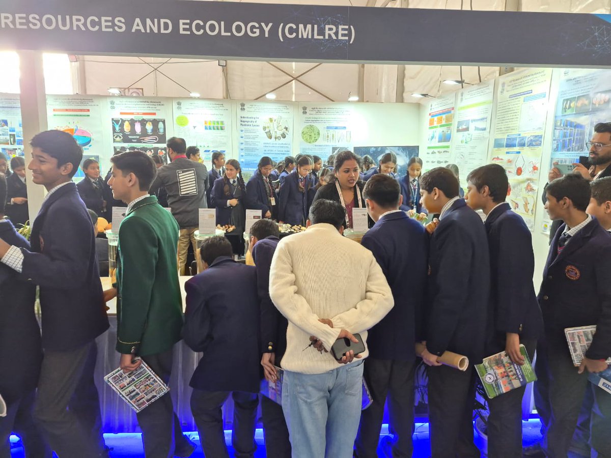 cmlre_kochi's tweet photo. Our exhibitions continue to ignite young minds as IISF 2025 enters its fourth day!
@moesgoi
#moes #iisf #haryana https://t.co/E2iph5MJq5
