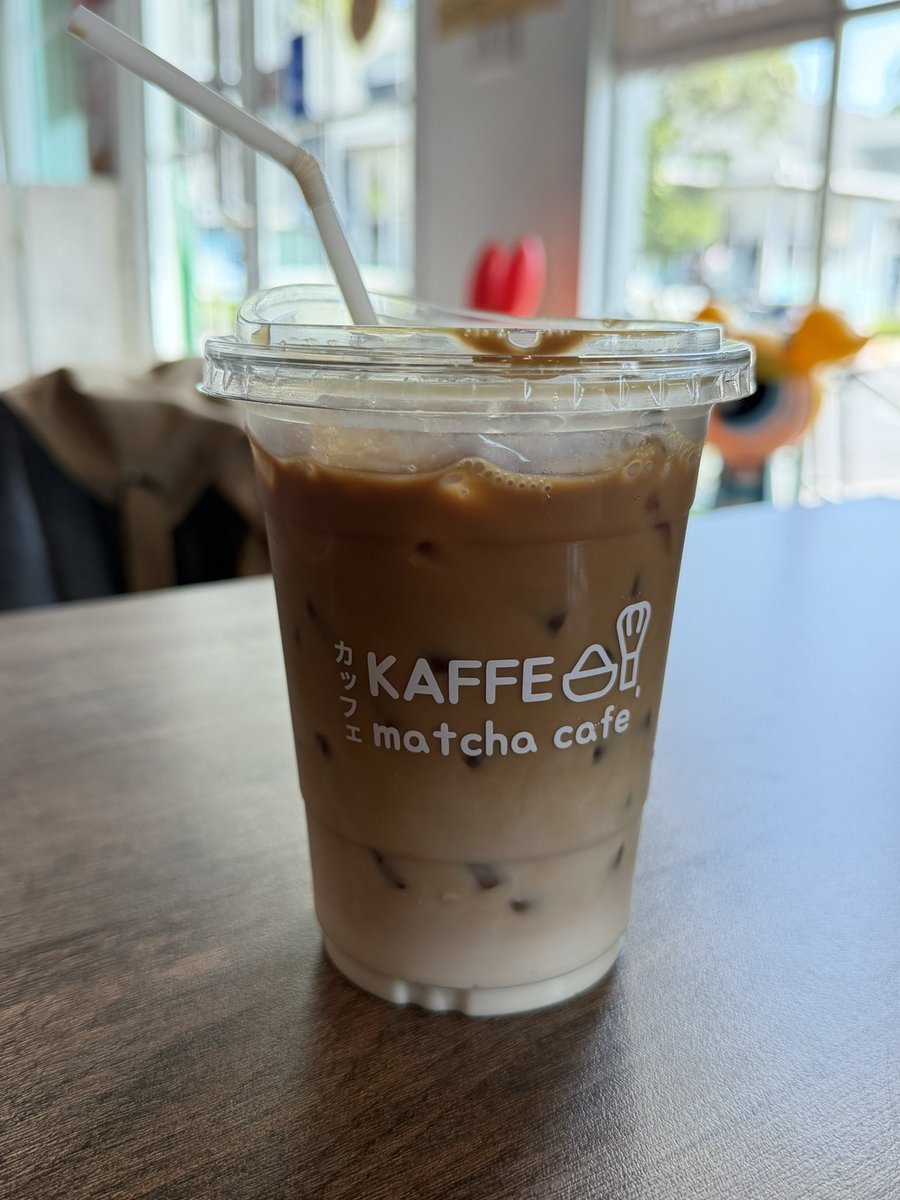 วันนี้ ไปฝากท้องมื้อเที่ยง ที่ร้่านแม่ไก่ บ้านฟู้ดซัพฯ มา  
ร้านคุราไท เจ้าคุณฯ  เป็นข้าวแกงกะหรี่ ที่อร่อย👍👍👍👍 ใครผ่านทางลาดกระบัง แวะไปอุดหนุนได้นะคะ ❤️💕❤️💕  #เป๊กผลิตโชค #PeckPaLitChoke