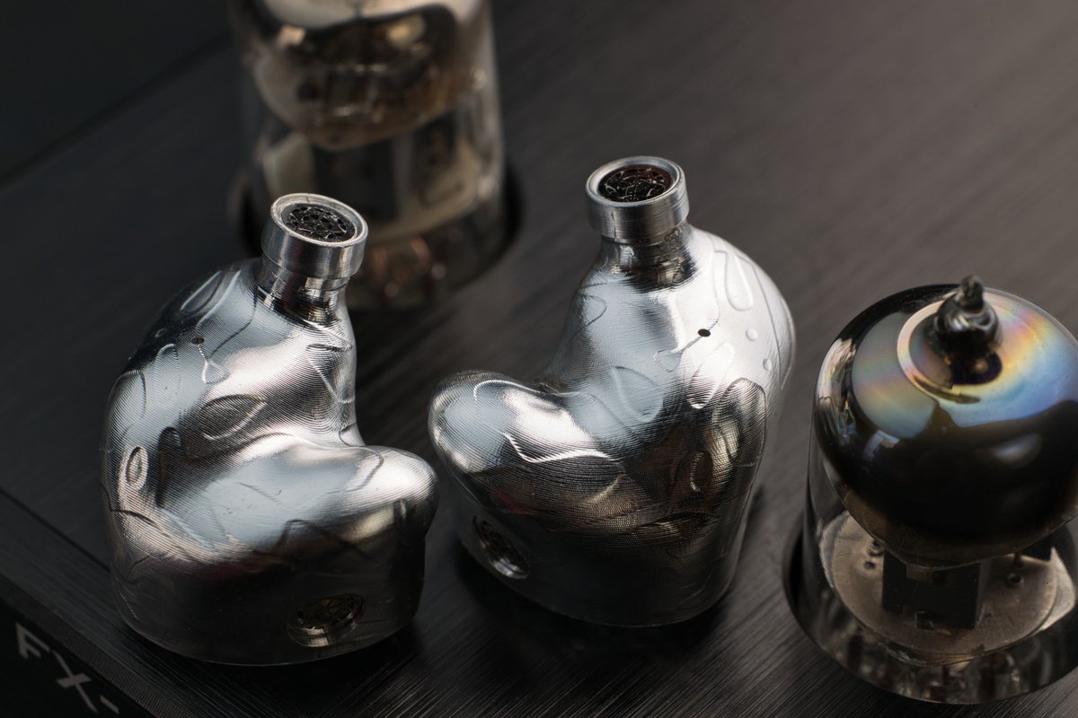 EarAcoustic_CN's tweet image. Silver accessories aren't just for your wrist.  ✨
Interested in EAA's products?
Official: earacoustic-audio.com
AliExpress: aliexpress.com/store/11026996… (The Fragrant Zither Official Store)
#TechWear #SilverAesthetics #EarCandy #JewelryAddict #OOTD #FashionTech #EAA #StyleInspo