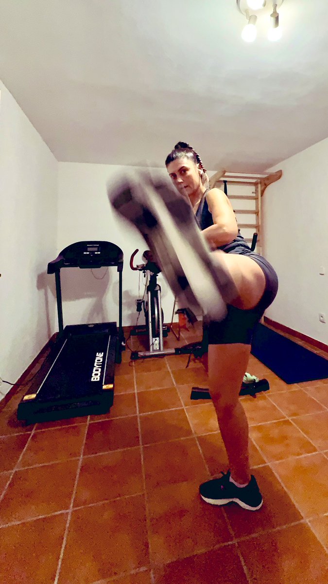 ¡Patada voladora a la pereza!
30km bici+fuerza 💪💪💪