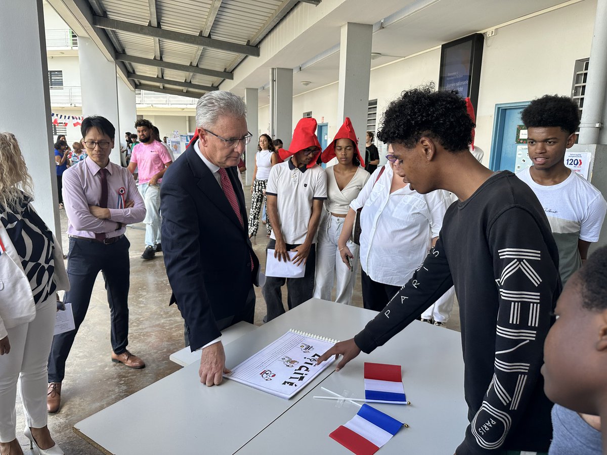 Académie de La Réunion tweet media