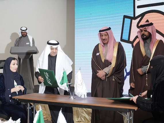 بحضور سعادة محافظ القريات الدكتور طلال التمياط ابرمت #جمعية_الحياة_لرعاية_مرضى_السرطان_بالقريات عددا من مذكرات للتوسع في ريادتها لخدمة مرضى السرطان بمنطقة الجوف وكانت الاتفاقيات مع ( مستشفى السعودي الالماني ومستشفى الدكتور فارس الهداج وشركة كمبرلي كلارك وشركة كير دايركت وشركة نظم