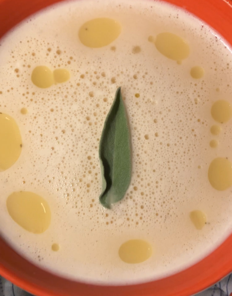 BryarlyBishop's tweet photo. Made my favorite garlic soup with the olive oil &amp; sage leaf garnish for once - didn't it clean up nice? 

https://t.co/hFwLbvBpY2 https://t.co/IvOg7RArbW
