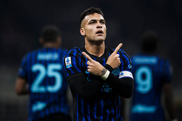Milan Posts tweet media