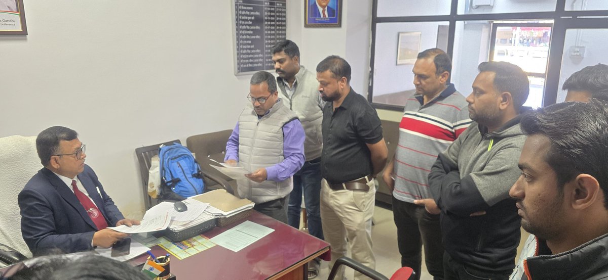 all_aigc's tweet photo. @gmwcrailway @BhopalDivision @drmkota @drmjabalpur  दिनांक 08/12/25 से पूरे जोन में वरि गुड्स ट्रैन मैनेजर के सीटों के पुनसंशोधन 50:50 तथा पात्र कर्मचारियों के वर्षों से लंबित पदोन्नति के मामले के शीघ्र निराकरण हेतु प्रमोशन सत्याग्रह प्रारंभ किया गया है। https://t.co/XkBe5Dobs6