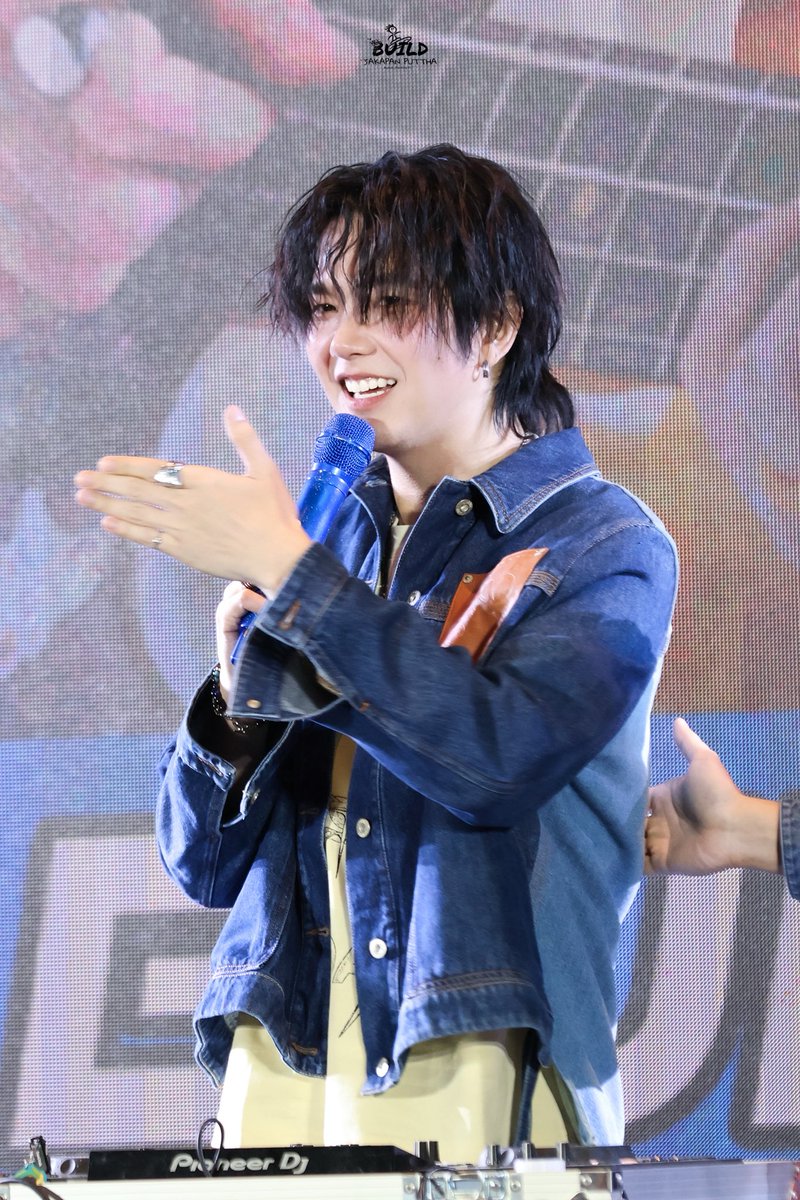 วันนี้กินอะไรกันง่าาาาา 

#BuildJakapan <a href="/JakeB4rever/">BIU.</a> 
#Beyourluve