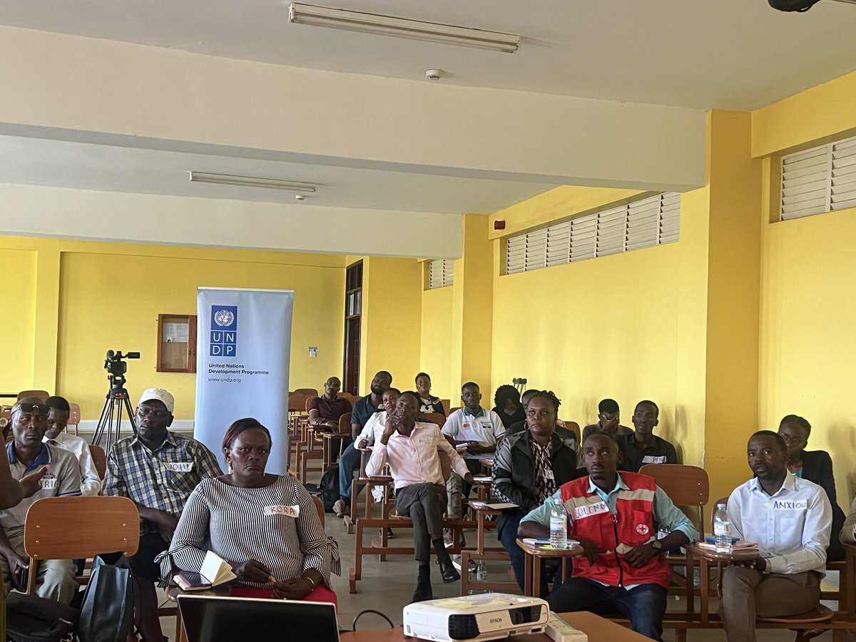 Y4BioClimate's tweet photo. @MM_Kayodi “One thing is certain: building capacity in young people starts with ensuring they truly understand what the SDGs mean, including their targets and indicators”. #GenGreen  #Biofinug #ROOTs #ClimatePromise https://t.co/YM1GnTb0ci