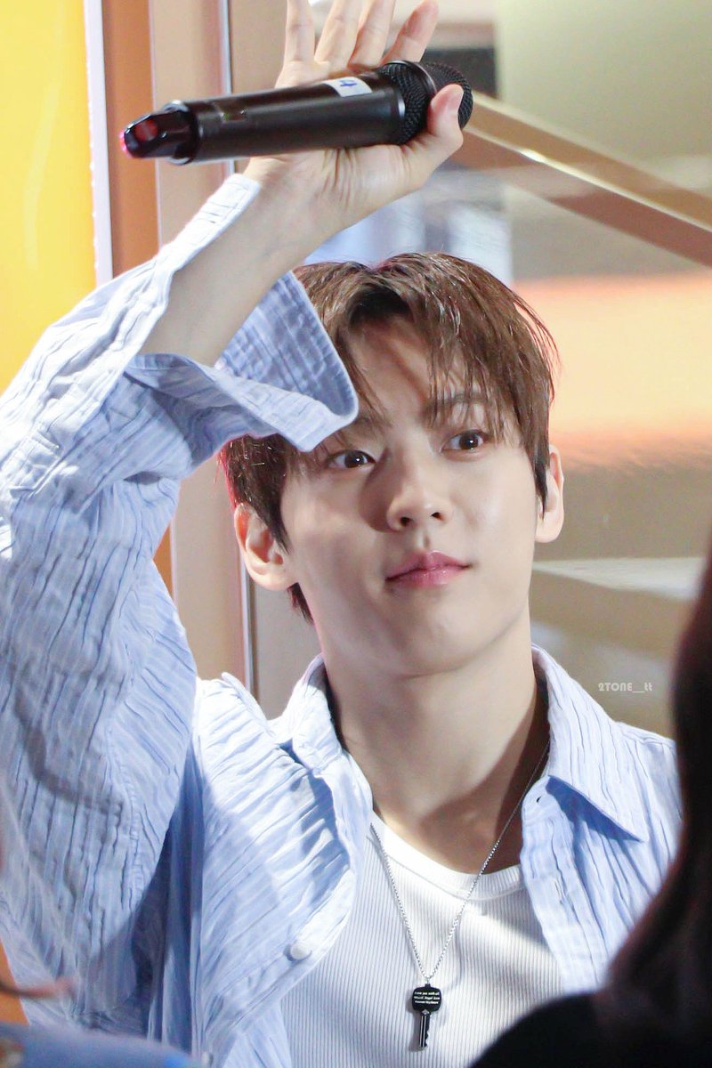 2TONE__tt's tweet photo. .*. —🍁 ♡  ⋆ (6)
#MINISOTHxHUTA 
#MINISO #MINISOTH #비투비 #BTOB #이민혁 #LEEMINHYUK #HUTA 

#2TONE__tt https://t.co/c8jYlS6Etg