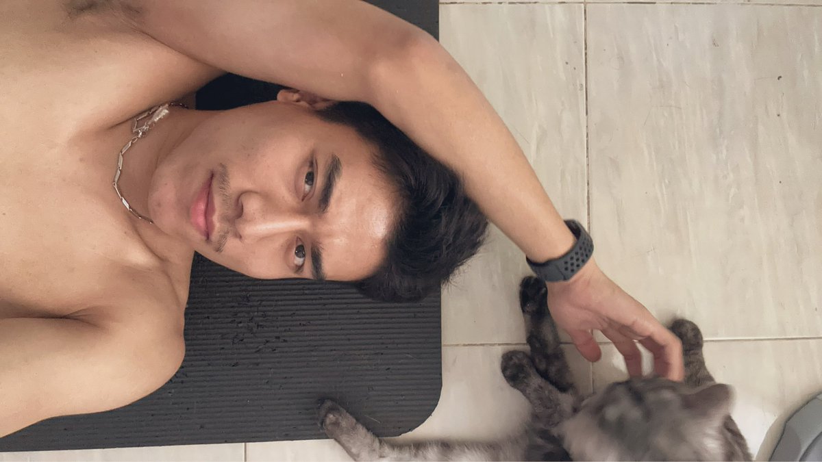 Faifa0202's tweet photo. เหนื่อย 😥 https://t.co/WVyrsPE5ma