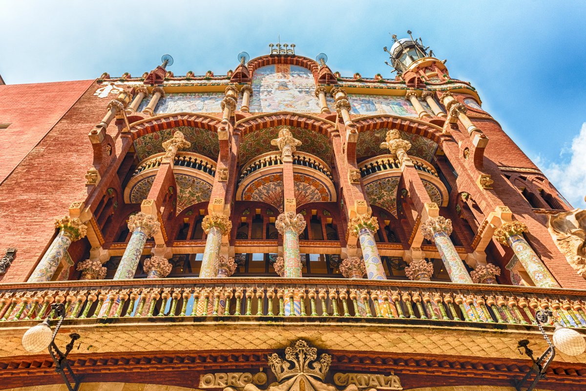 Barcelona lives and breathes Modernism around every corner 🎨 Cultural routes visiting the <a href="/sagradafamilia/">La Sagrada Família</a>, <a href="/FCLP_Fundacio/">Fundació Catalunya La Pedrera</a> and <a href="/palaumusicacat/">Palau de la Música Catalana</a> reveal a city that transforms its architecture into art and its history into a living experience.

🎯 Highlight Modernist architecture as