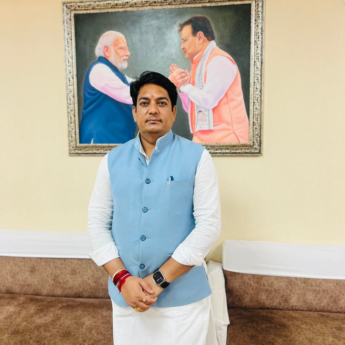 राजस्थान सरकार में सामाजिक न्याय एवं अधिकारिता मंत्री श्री <a href="/AvinashGehlot_/">Avinash Gehlot</a> जी को जन्मदिवस की हार्दिक बधाई एवं शुभकामनाएं।

आप स्वस्थ और दीर्घायु रहें, ईश्वर से यही कामना करता हूं।