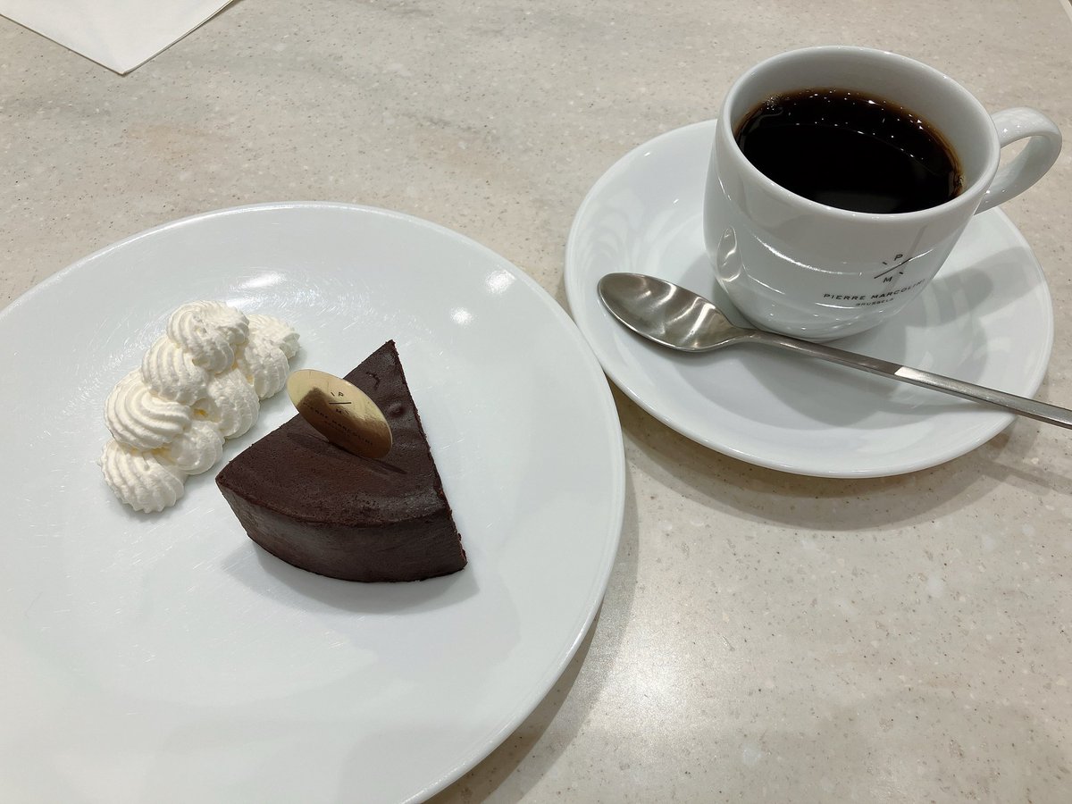 動物アイコン忘年会🐥🐥🦌

松坂牛からのピエールマルコリーニ🤤
ご馳走様でした🥺🙏

超絶低浮上ですが誘ってくれてありがとうございました😂
ほんだとっても元気です😌