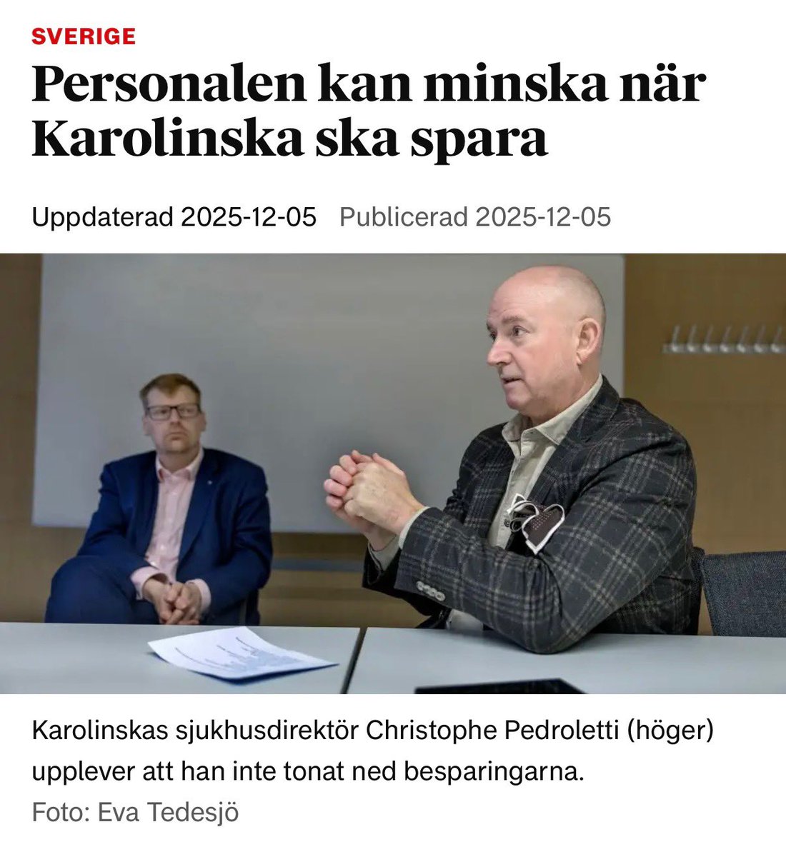 Socialdemokraterna lovade ”inga sparkrav och inga personalindragningar”. Nu bekräftar Karolinska att personalneddragningar inte kan uteslutas och att hundratals miljoner ändå måste sparas. Det är dags för Socialdemokraterna att sluta mörklägga denna situation.