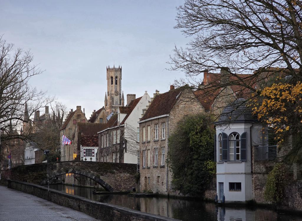 Brugge 09u08, 09/12/2025 #vrtweer <a href="/BuienradarBE/">BuienradarBE</a> #MooiBrugge