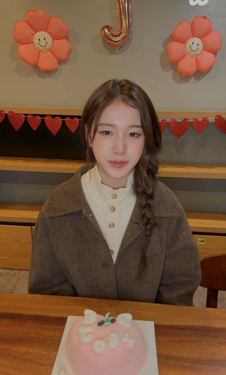 짱 J tweet media