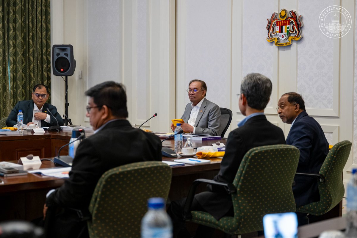 Anwar Ibrahim tweet media