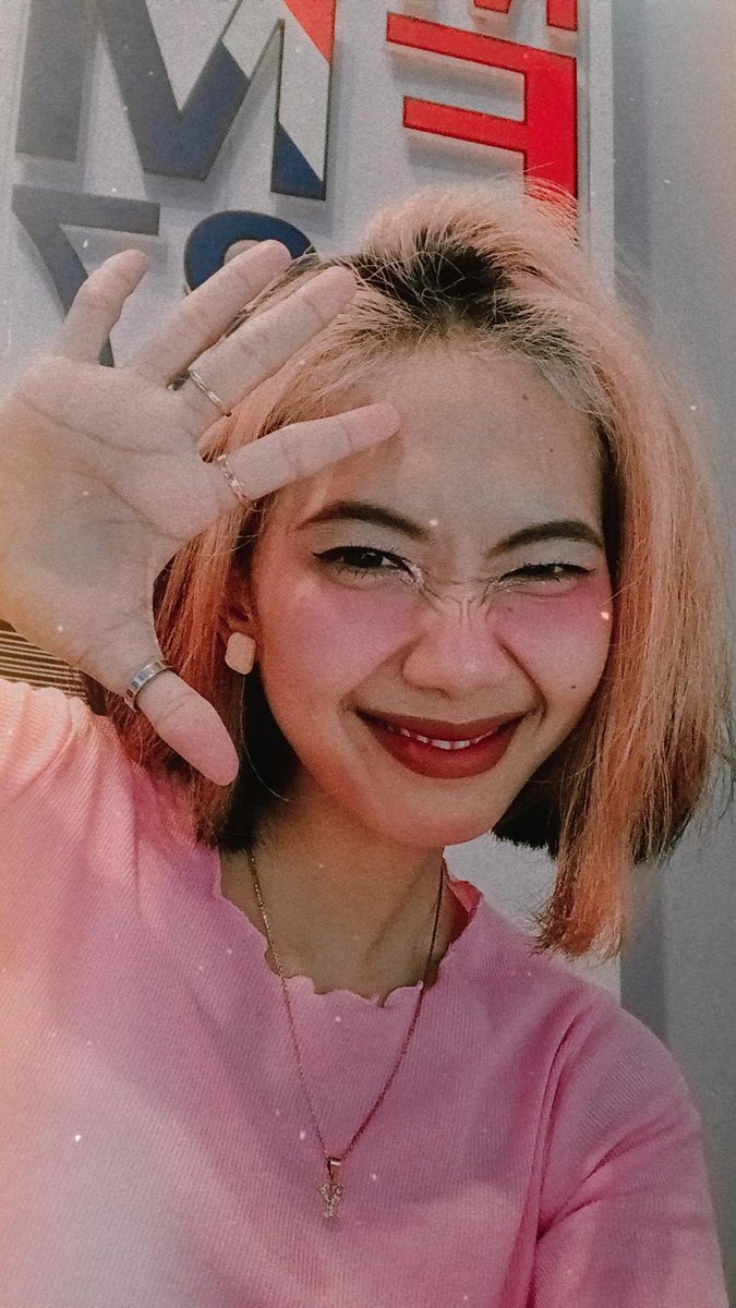 Annyeong Chingu♥️
#NiarYuniar udah siap nemenin chingu di #KOSEK #KOREASEKALI sampai jam 7 malam nanti nih. Kajja request K-Pop norae favoritnya sambil main Gamesno, Games Seng Gemesno di IG Story MTB FM. Stay tuned mtbfm.co.id , NIARHAE!🤟🏻