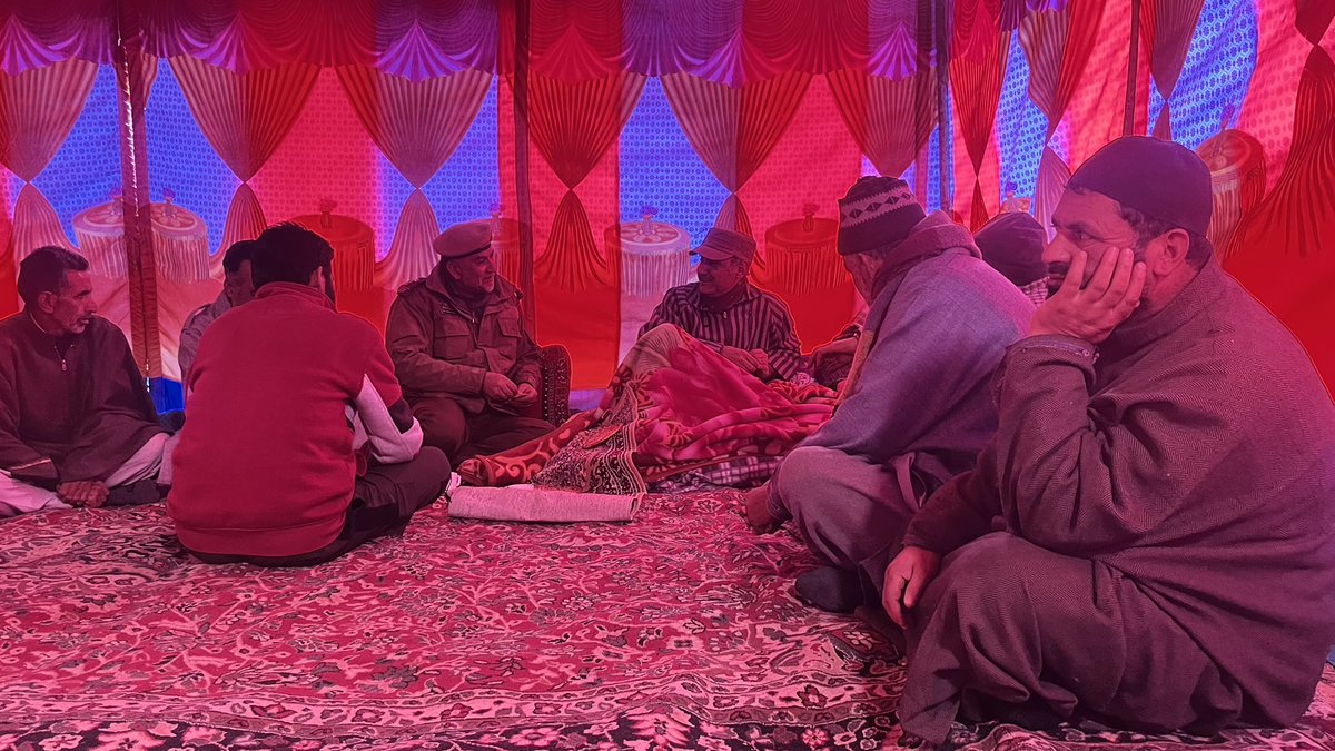 Former Law/Revenue Minister &amp; senior <a href="/jkpdp/">J&K PDP</a>  leader <a href="/BashartBukhari/">Syed Basharat Bukhari</a> visited Waripora Bala, Kokothal &amp; Chountphatri of (<a href="/Wagoora_KREERI/">PDP Wagoora_KREERI Constituency</a>) to offer condolences to the bereaved families.
<a href="/BashartBukhari/">Syed Basharat Bukhari</a> prayed for eternal peace to the departed souls
<a href="/jkpdp/">J&K PDP</a> <a href="/1JKPDP/">THE JKPDP</a> <a href="/YouthJKPDP/">Youth PDP</a>